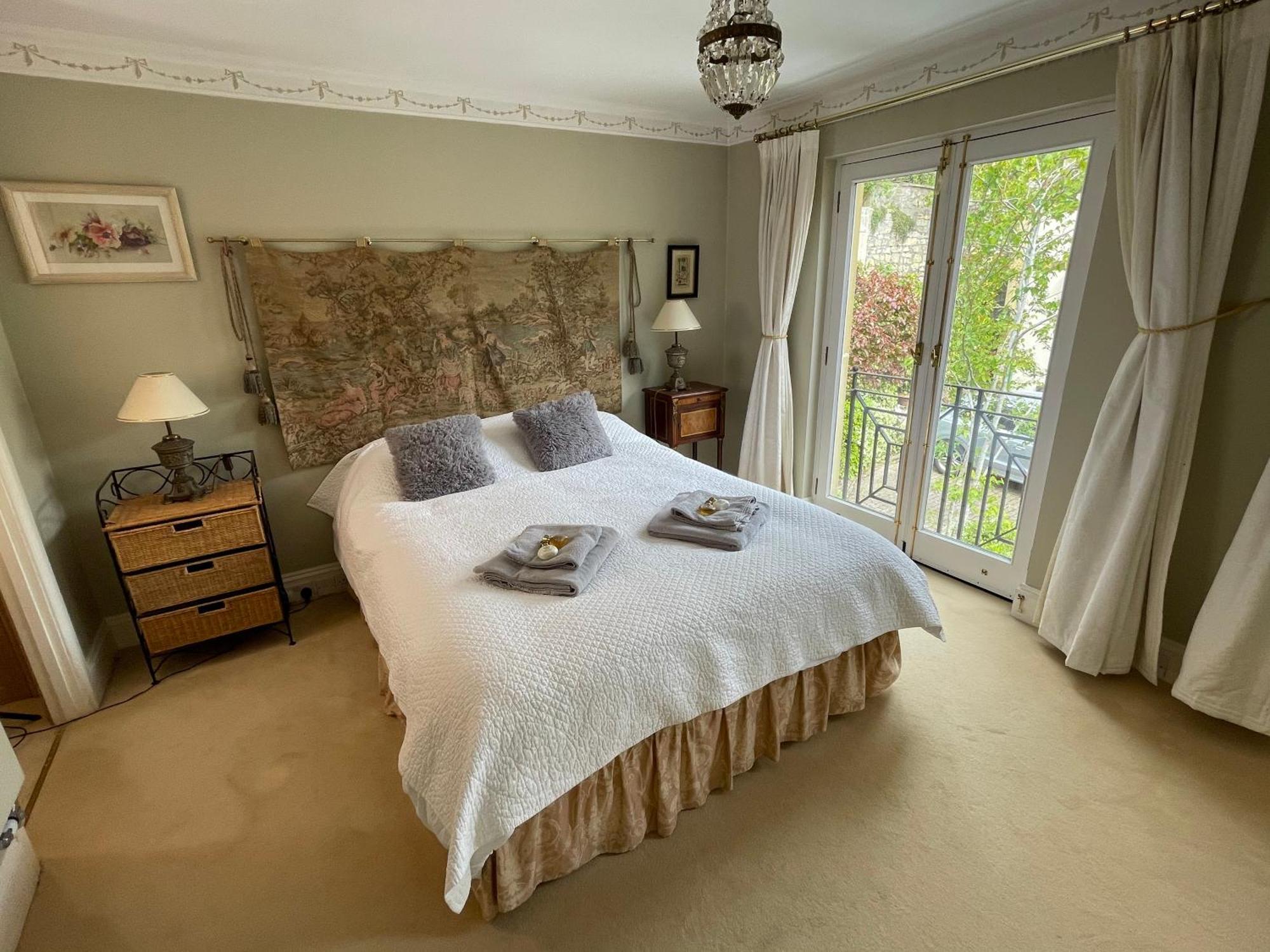 Circus Mews Townhouse:2 Beds:2 En-Suite Baths:Parking:City Centre:Quiet Area ภายนอก รูปภาพ